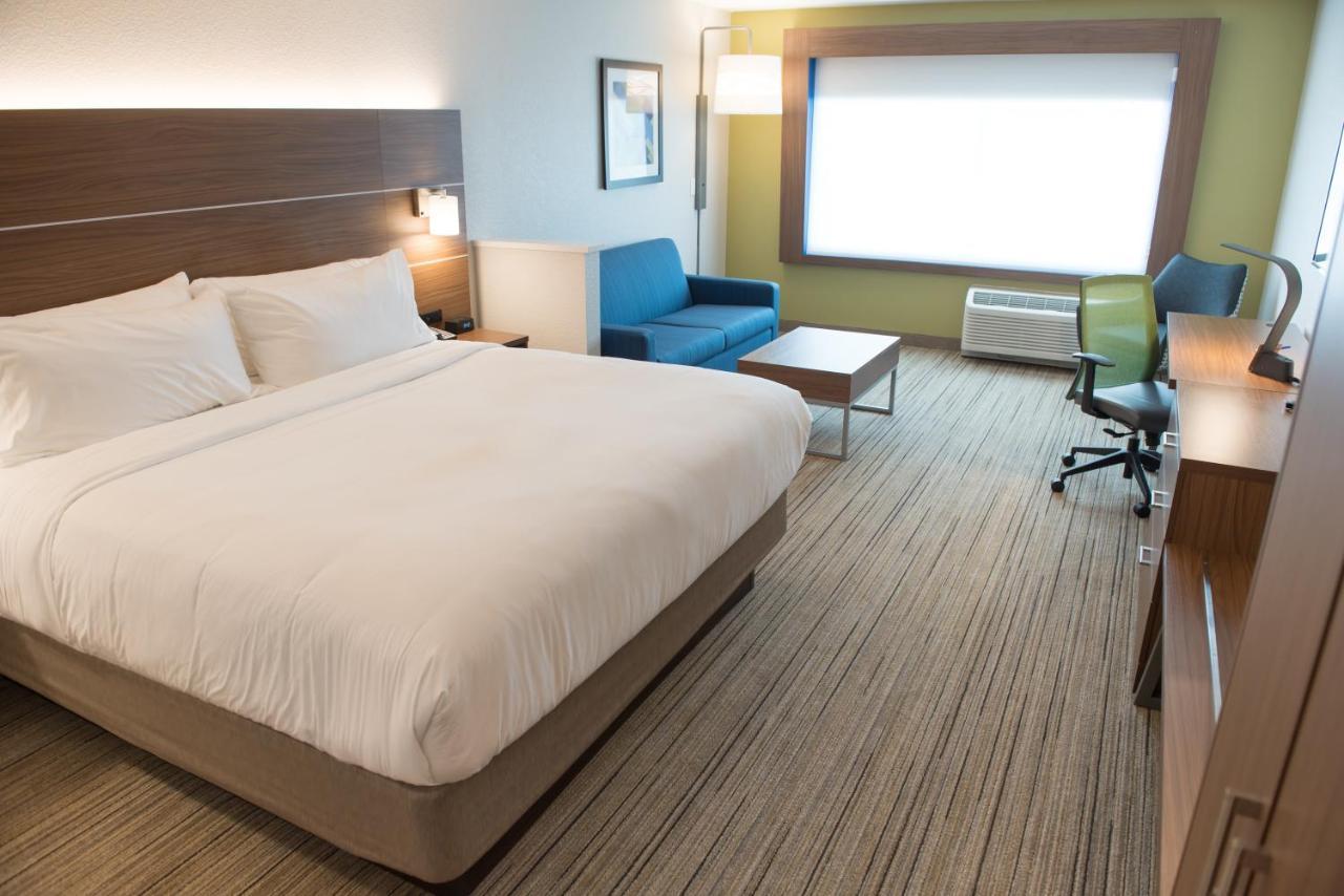 Holiday Inn Express & Suites - Merrillville By Ihg Екстериор снимка