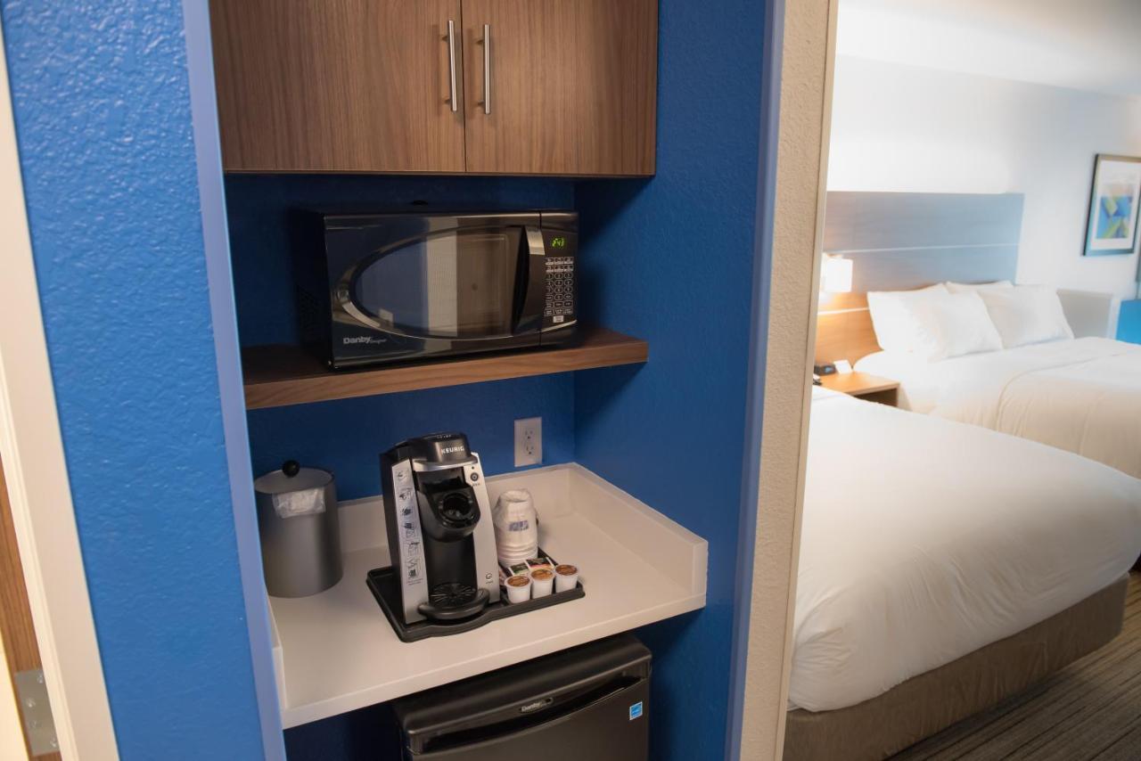 Holiday Inn Express & Suites - Merrillville By Ihg Екстериор снимка